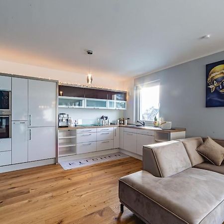 A&V Apartments Wunderschoene Penthouse Wohnung Мьорс Екстериор снимка
