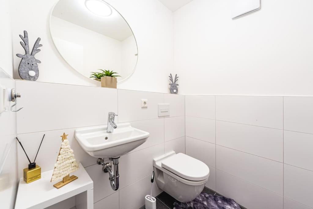 A&V Apartments Wunderschoene Penthouse Wohnung Мьорс Екстериор снимка